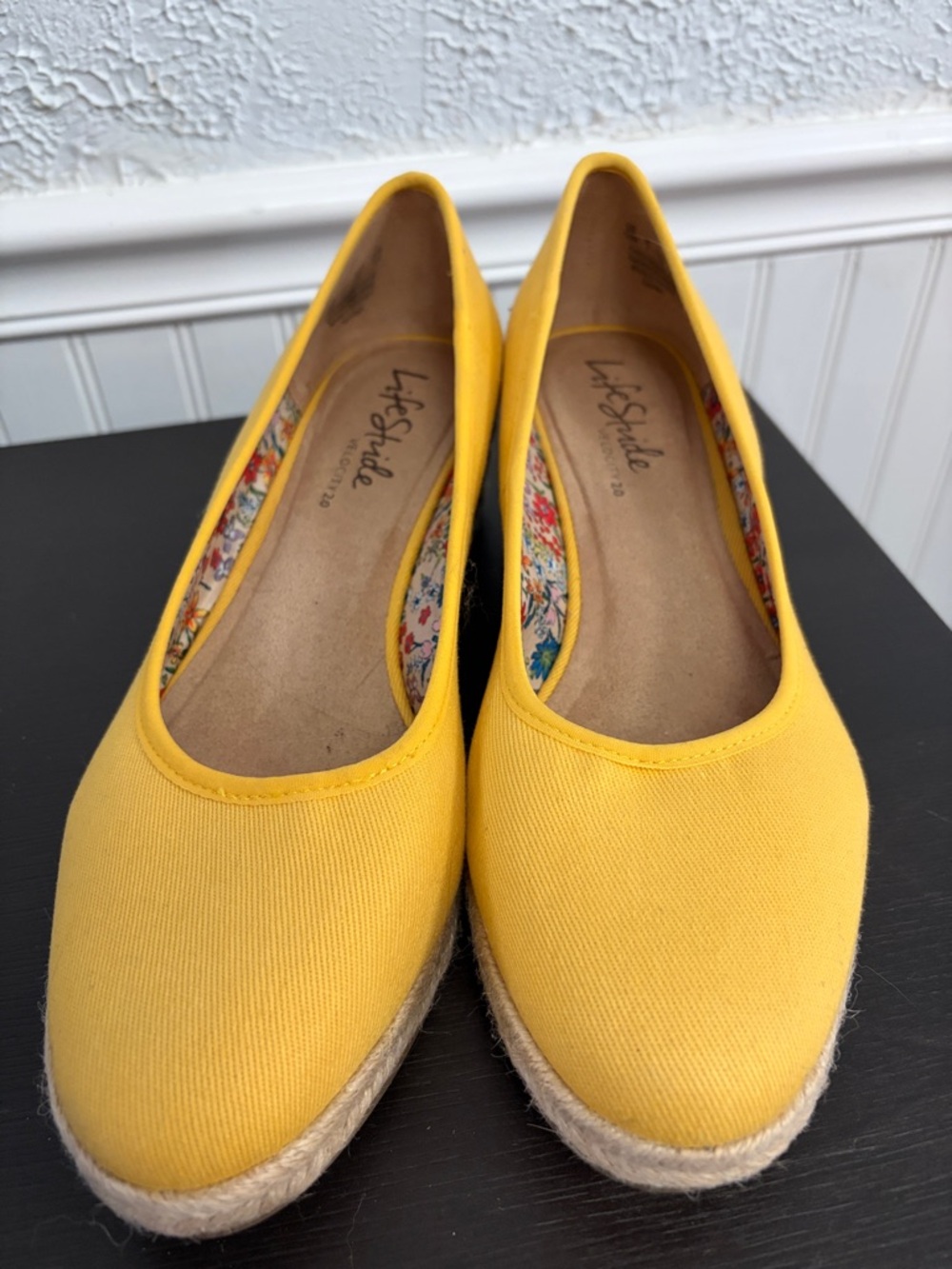 Life Stride Bright Yellow Espadrilles New Size 10